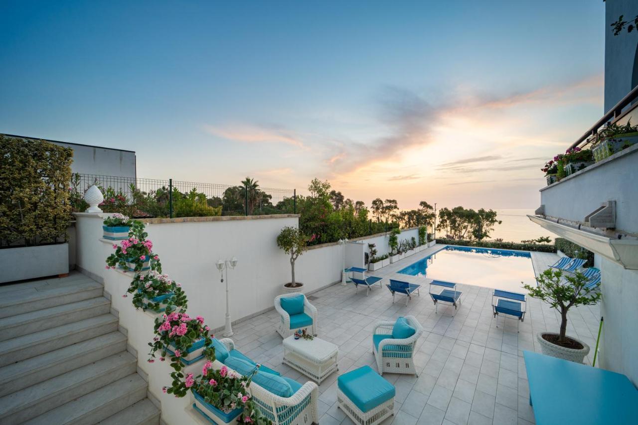 Almare B&B โครโตเน ภายนอก รูปภาพ
